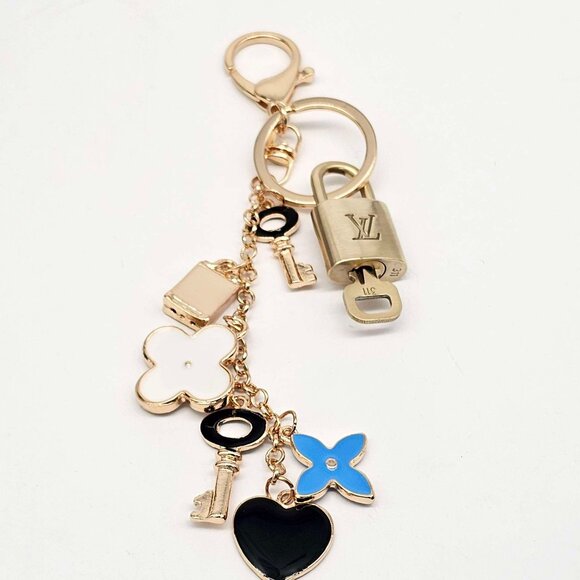 Authentic Louis Vuitton Lock & Key with unbranded Bagcharm, Keycharm, Keychain - Picture 3 of 7